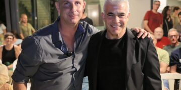 להפתעה הזו משתתפי חוג הבית של יריב פישר לא ציפו!