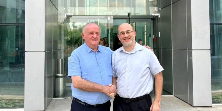 ירון עולמי וצבי וייס.