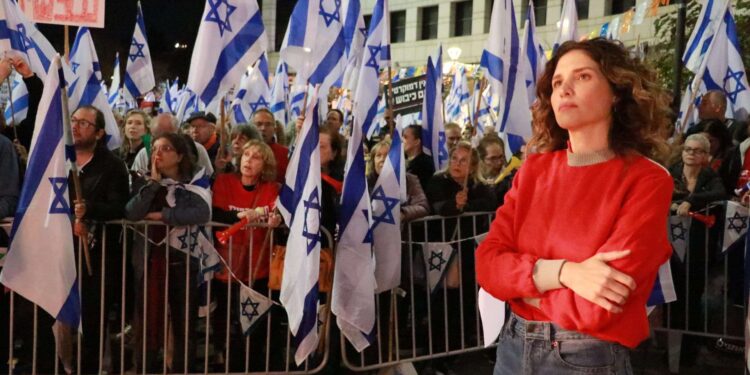 גיוס חדש ל"חוזה חדש": השחקנית והפעילה החברתית רוני הדר