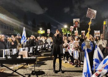 שלי שם טוב, אמו של עומר החטוף בעזה. צילום: אמילי סצ'י