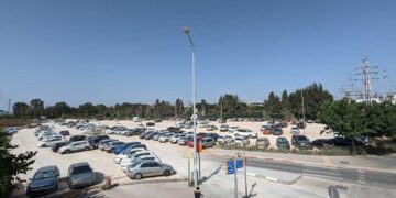 חניון הרכבת בהרצליה, מבט אל כיוון הכניסה. צילום: מערכת הרצליה היום