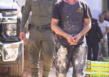 חשודים תושבי שטחים בעבירות של שהייה בלתי חוקית בישראל.