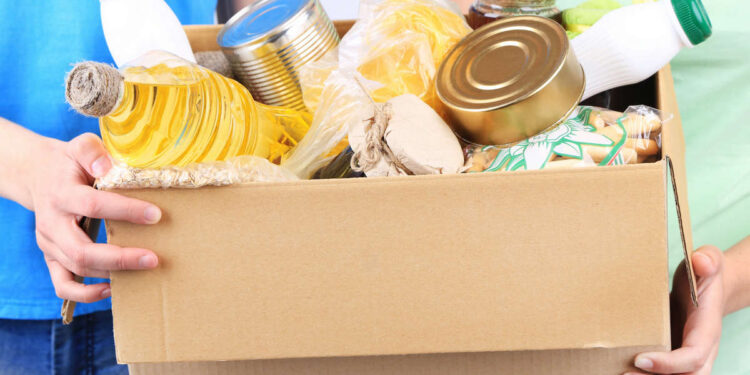 חלוקת סלי מזון. תמונת המחשה ממאגר