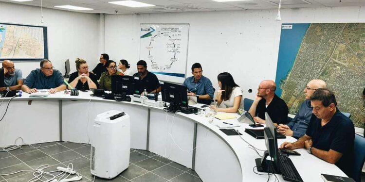 הערכת המצב שהתקיימה הבוקר. צילום: דוברות עיריית הרצליה.