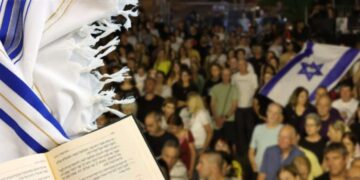 תפילות שוויוניות במרחב הציבורי בהרצליה. אילוסטרציה, צילומים דוברות העירייה ומאגר Deposit Photos