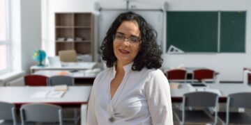 סהר אמר. מורה, מחנכת ורכזת תחום דעת "אדם, סביבה ונוף" בתיכון חדש בהרצליה.