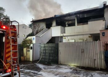 הבית ברחוב פורצי הדרך לאחר גיבוי השריפה בהרצליה. צילום כבאות והצלה לישראל