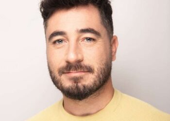 רן שלהבי מונה לתפקיד מנהל אגף תרבות, נוער וקהילה בעיריית הרצליה. צילום נועם עטיה.