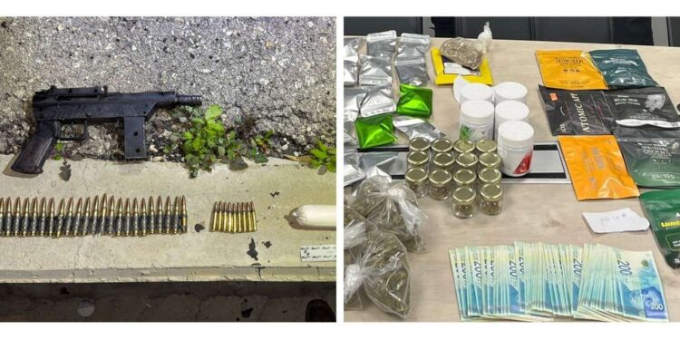 האמל"ח והסמים שנתפסו ע"י כוחות המשטרה. צילום דוברות המשטרה