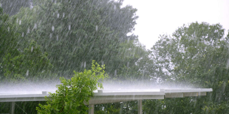 מהיום (יום רביעי, 5.2.2025) ועד יום שישי, צפוי מזג אוויר סוער במיוחד. צילום Deposit photos