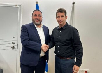 סקירה על התקדמות פרויקטים ותוכניות חדשות אותן מקדמת העירייה. ראש העיר יריב פישר ושר הפנים משה ארבל