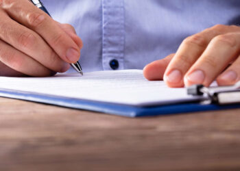 קריאה משותפת של כ-40 ראשי רשויות מקומיות מכל רחבי הארץ לראש הממשלה, בדרישה לקיים את פסיקת בג"ץ. צילום Deposit Photos