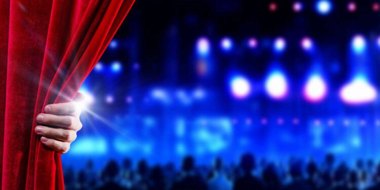 תשעה תושבים ותושבות שיזכו השנה בתואר "יקיר/ת העיר" לשנת 2025. צילום Deposit Photos