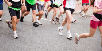 מרוץ הרצליה 2025 תחת הכותרת "רצים לזכר חללי צה"ל". צילום Desposit Photos