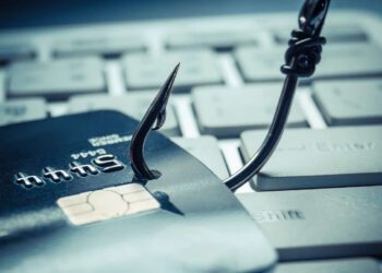 פישינג (באנגלית: Phishing) - הונאת אינטרנט. צילום Deposit Photos