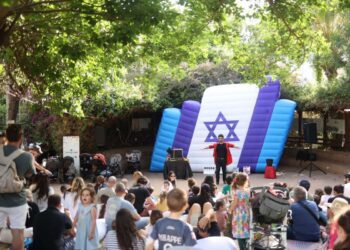 המתחם "בית ראשונים" נבחר כמקום האירוע בשל מיקומו המרכזי בעיר והמרחבים הנרחבים המאפשרים קיום פעילויות מגוונות במקביל. צילום דוברות העירייה