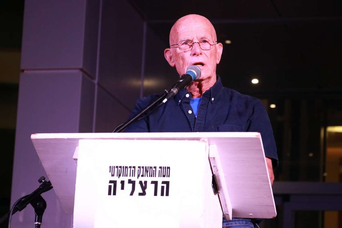 אלוף במיל' עמי איילון, לשעבר אש השב"כ. צילום זאב ינאי מטה המאבק הדמוקרטי