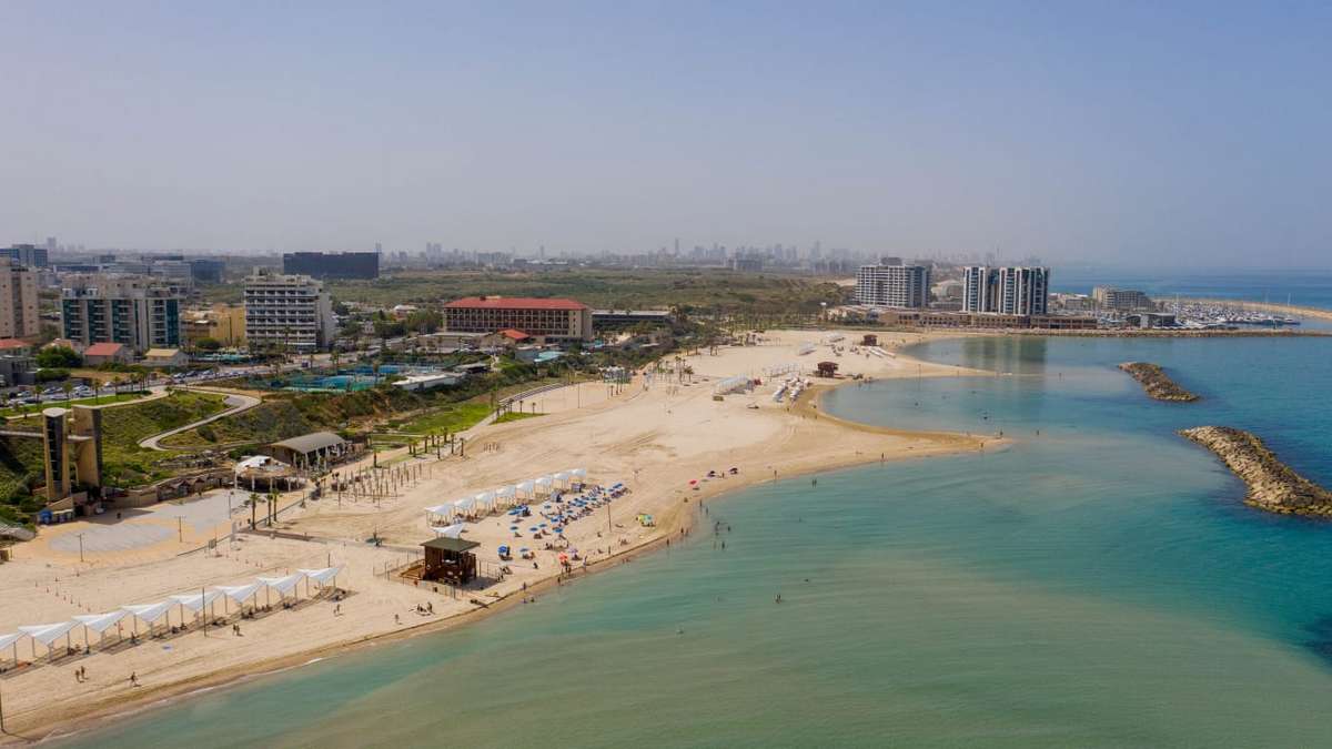 חוף אכדיה דרום. צילום דוברות העירייה