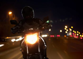 הכל התחיל מרוכב אופנוע ספורט יוקרתי ביצע עבירות תנועה ונתפס. צילום להמחשה Deposit Photos