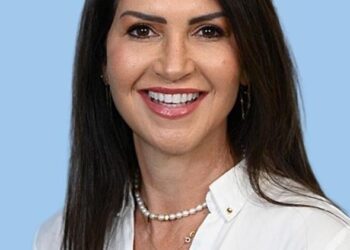 ריני דגן מונתה למנהלת חט״ב הנדסאים בהרצליה. צילום דוברות העירייה