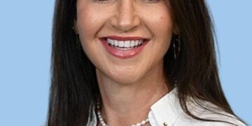 ריני דגן מונתה למנהלת חט״ב הנדסאים בהרצליה. צילום דוברות העירייה