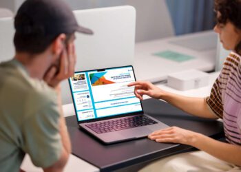 סקר ייחודי לבוגרים עם צרכים מיוחדים ולבני משפחותיהם, כחלק ממהלך עירוני רחב ליצירת מעטפת 360 של שירותים מותאמים.