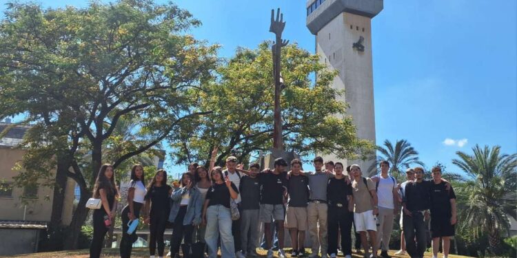 חזרה לאוניברסיטה אחרי 30 שנה: המורה שסגרה מעגל עם תלמידיה. צילום סהר אמר