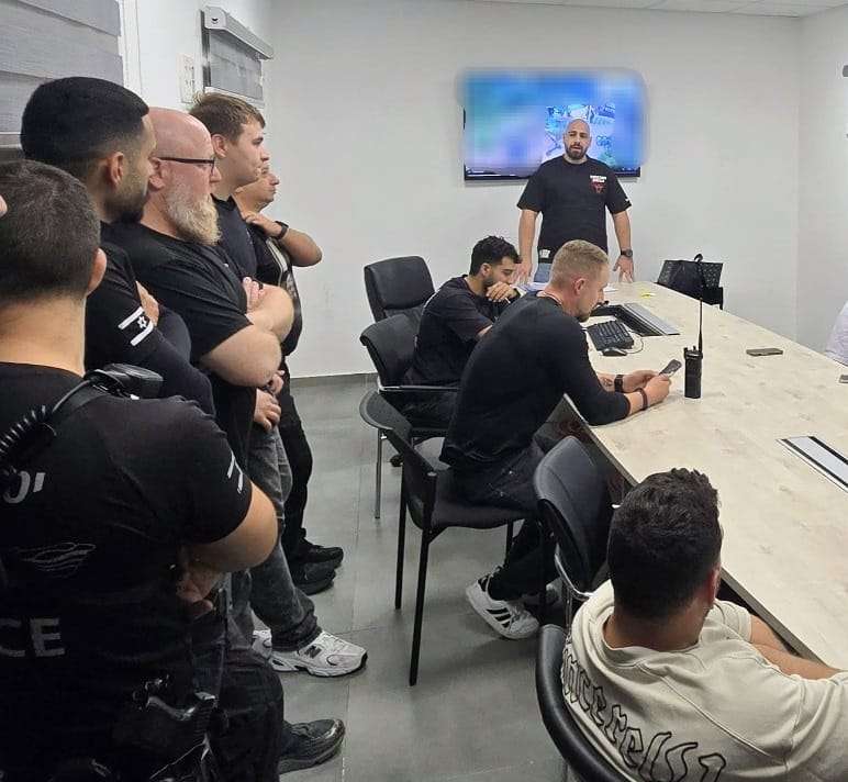 חקירה מואצת, שבמהלכה בוצעו גביית עדויות רבות, שימוש באמצעים טכנולוגיים מתקדמים ופעולות חקירה מגוונות. צילום דוברות המשטרה