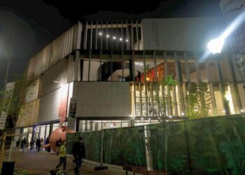 המסילה – ב’ תרבות, פנאי וקהילה: במרחק הליכה מתחנת הרכבת הרצליה, במבנה אדריכלי מעוצב ומרשים. צילום דוברות העירייה