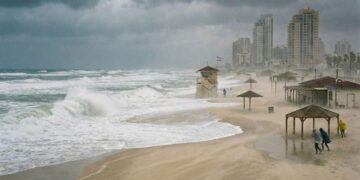 מזג אוויר חריג בעוצמתו, הכולל רוחות חזקות עם פוטנציאל לנזקים, ים סוער וגלים גבוהים במיוחד וגשמים. תמונה: עיבוד AI