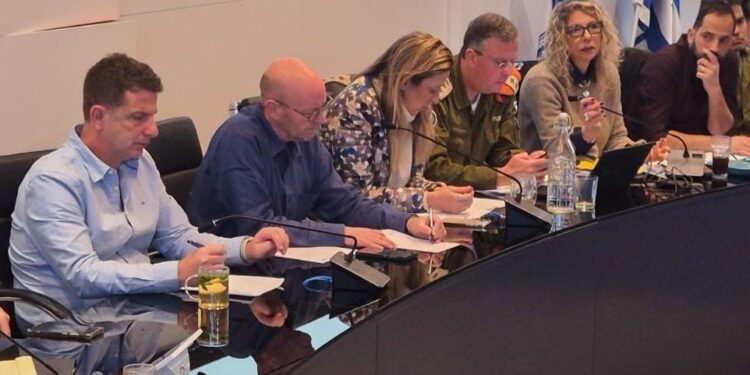 תרגיל (שניקבע זמן רב מראש) מוכנות לחירום והקמת מרכזי פינוי משפחות. צילום דוברות העירייה