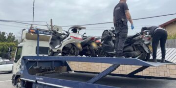 בנווה עמל: מוסך פעיל אשר המשיך לפעול חרף צו שיפוטי האוסר זאת. צילום: דוברות המשטרה