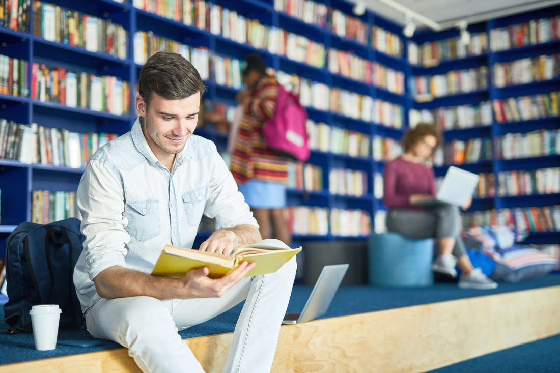 חלק מהספריות העירוניות פתחו את שעריהן בשבת. תמונה: Deposit Photos