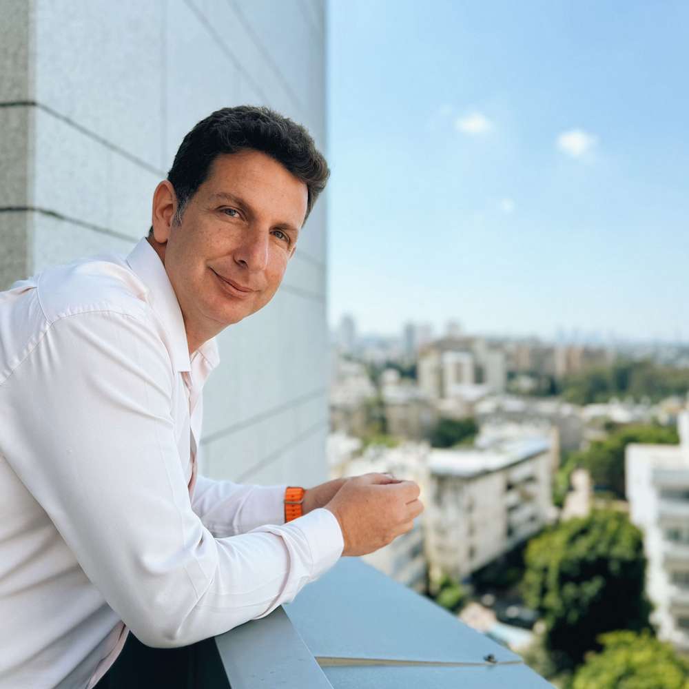 אני מודה מעומק הלב לעובדות ולעובדי העירייה ולמתנדבות והמתנדבים על עבודה מקצועית ומסורה בכל שעות היממה, ולתושבות ולתושבים על החוסן, הערבות ההדדית והסבלנות. ראש העיר, יריב פישר