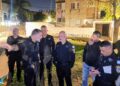 מפקד מחוז תל אביב, ניצב חיים סרגרוף, קיים הערכת מצב בזירת האירוע יחד עם מפקד מרחב ירקון, תנ"צ צחי שרעבי, ועם פיקוד המרחב. צילום: דוברות המשטרה