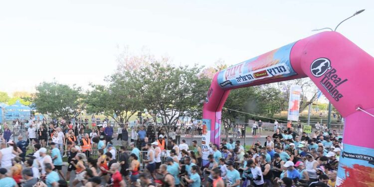 מרוץ Winner הרצליה 2026 יוצא לדרך - רצים לזכר חללי צה"ל צילום: דוברות העירייה