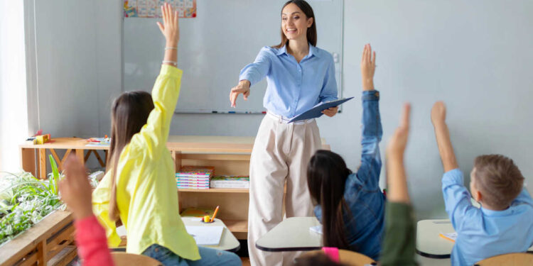 בהמשך להנחיות פיקוד העורף והמעבר למצב התגוננות ירוק,ביום חמישי, 9.4, מערכת החינוך תשוב מחדש לפעילות.צילום Deposit Photos