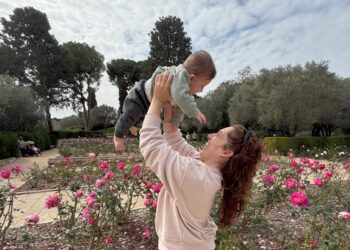 ילד עם לקות שמיעה הוא לא ילד חולה. צילום: באדיבות המשפחה.
