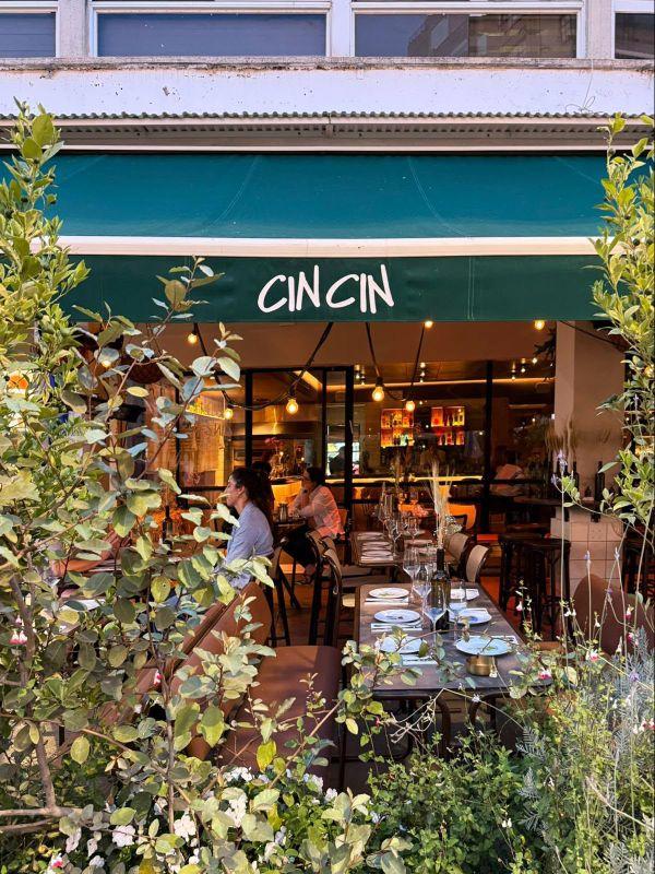 חזית מסעדת Cin Cin בהרצליה, אחד העסקים שיקרינו את גמר המונדיאל. צילום: דוברות עיריית הרצליה