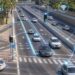 מבט אווירי על צומת כפר שמריהו עם הדמיית חיישנים ורשת נתונים לניהול תנועה חכם