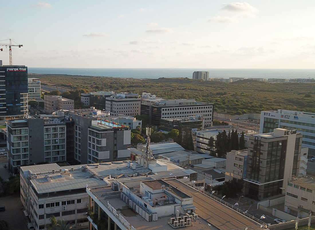מבט אל עבר “רובע דרום־מערב, מתחם 1”, כ־595 דונם בדרום־מערב העיר. צילום: מערכת האתר