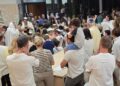 תפילות יום הכיפורים בשנה שעבר בקהילת גליל ים השוויונית. צילום: פרטי