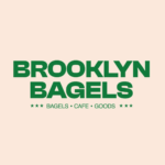 BROOKLYN BAGELS בייגלים מפנקים, רולס וקפה בוייב ניו־יורקי — כי לפעמים כל מה שצריך זה ביס אחד כדי להרגיש שקפצתם למנהטן.